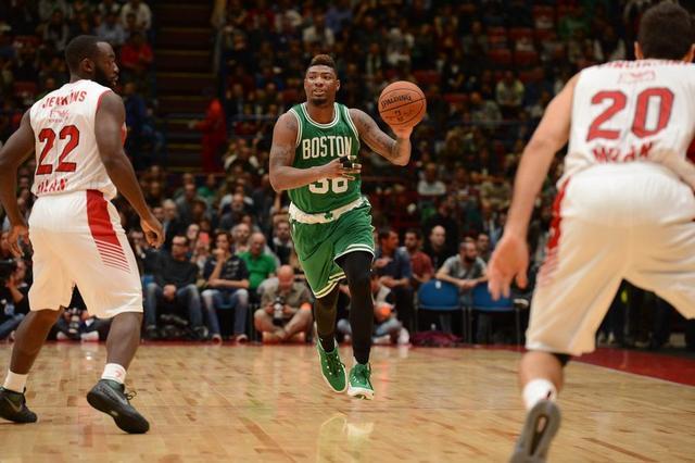 哈登则在探 哈登则在探